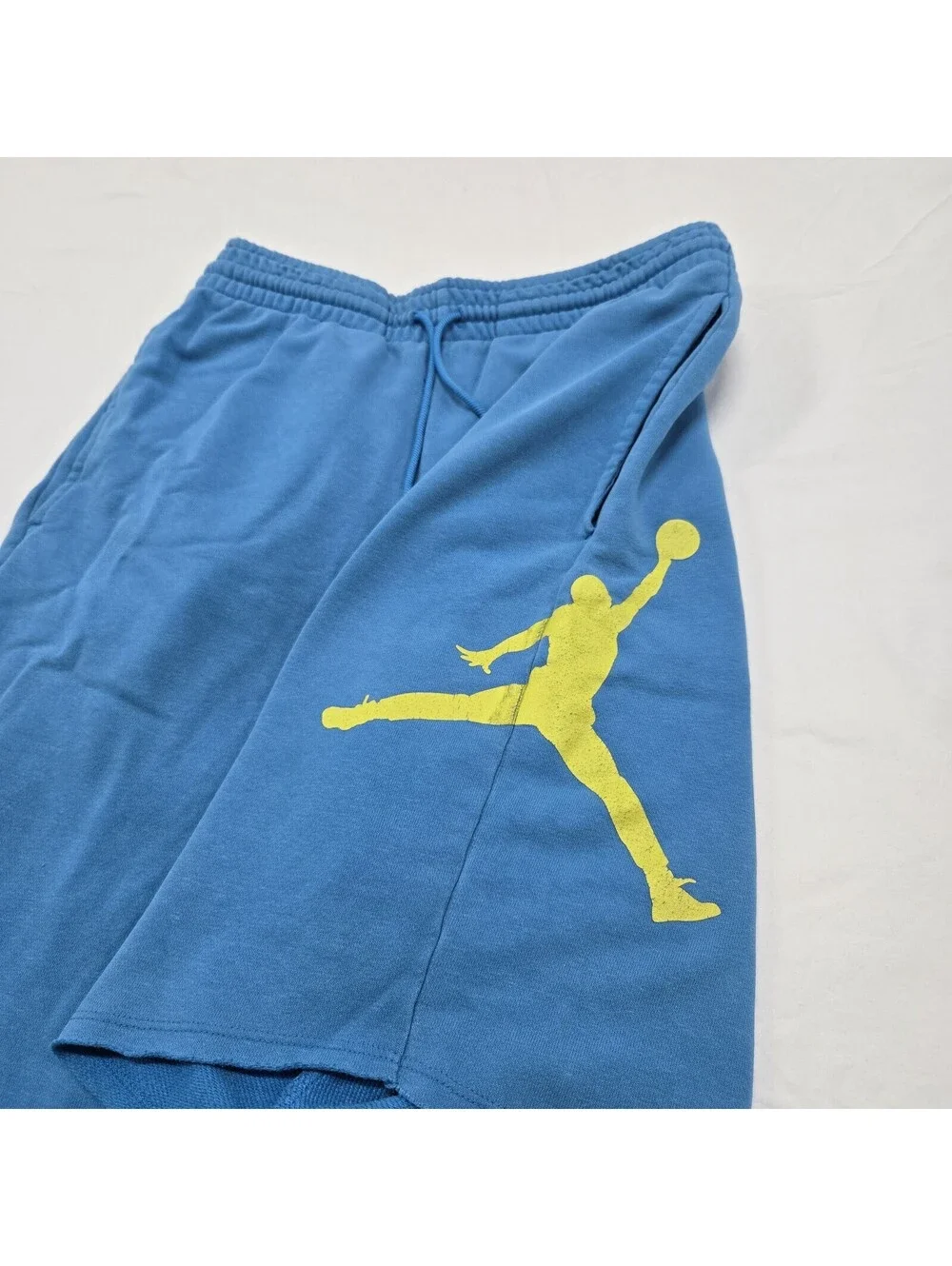 Size SMALL Mens Air Jordan Light Blue Fleece Sweat Shorts Yellow Jumpman Graphic